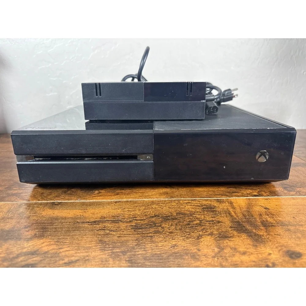 Microsoft Xbox One 500GB Black Console Model 1540 with Power Supply Brick